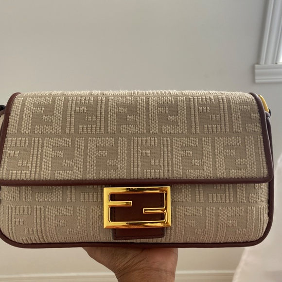 Canvas embroidered Fendi baguette bag - Picture 2 of 8